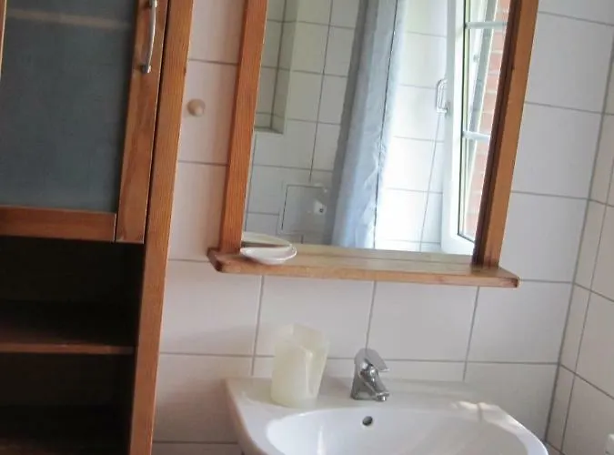 شقة Laendliche 1-raumwohnung Im Park Thulendorf